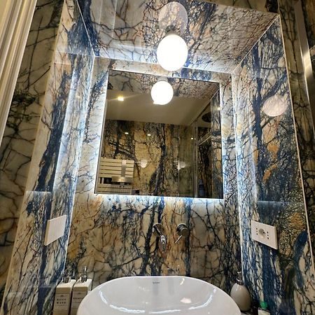 Private Apartment With Wi-Fi Milano City Near Duomo Atena Экстерьер фото