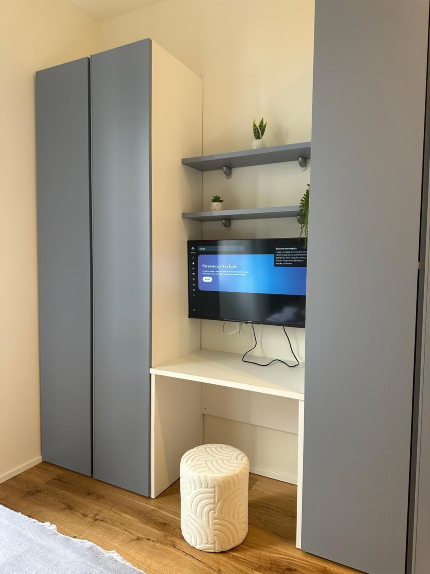 Private Apartment With Wi-Fi Milano City Near Duomo Atena Экстерьер фото