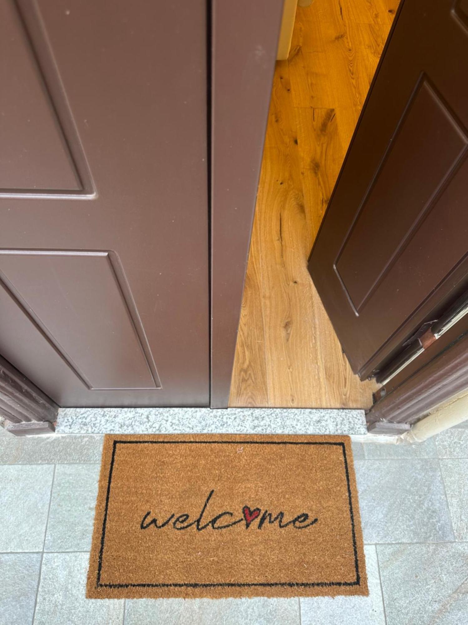 Private Apartment With Wi-Fi Milano City Near Duomo Atena Экстерьер фото