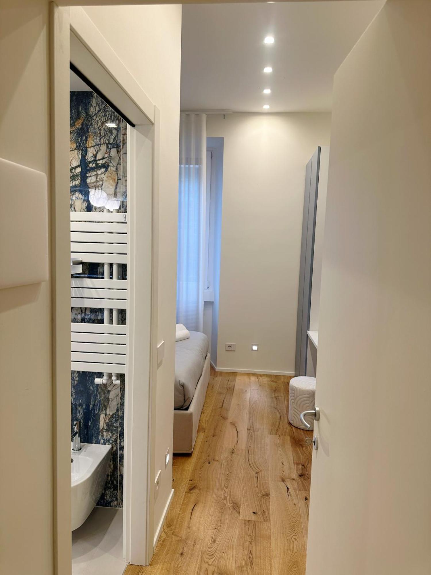 Private Apartment With Wi-Fi Milano City Near Duomo Atena Экстерьер фото