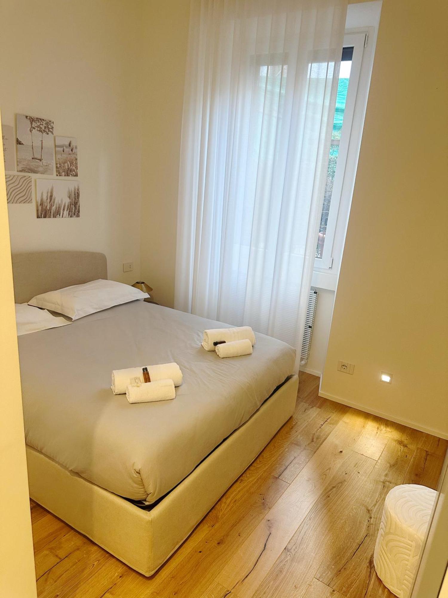 Private Apartment With Wi-Fi Milano City Near Duomo Atena Экстерьер фото